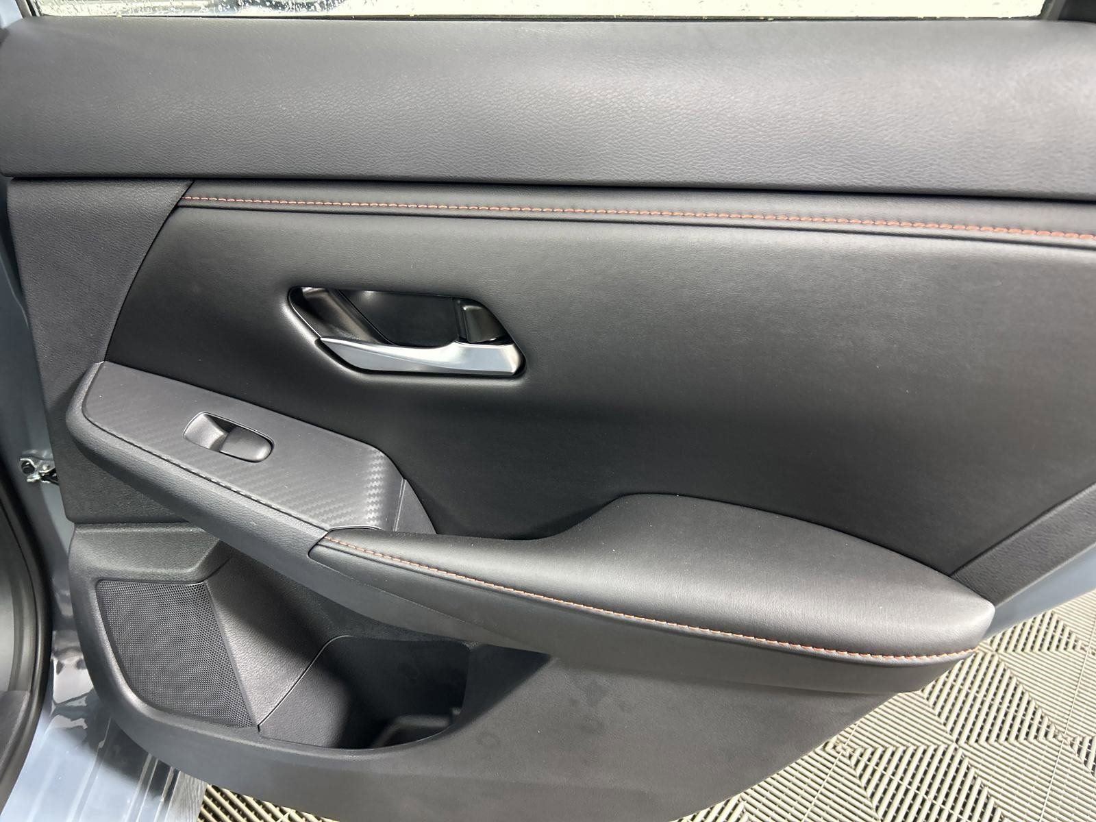 New 2025 Nissan Sentra SR FWD image 38
