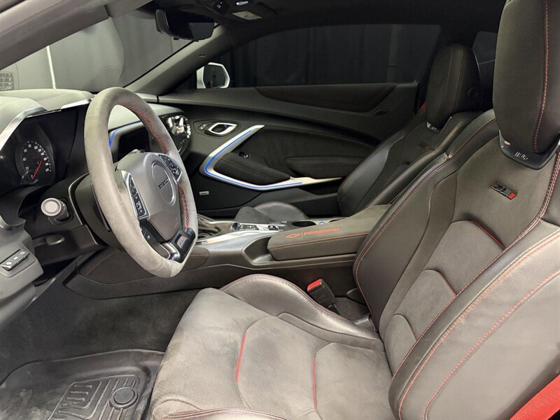 Used 2022 Chevrolet Camaro ZL1 RWD image 2
