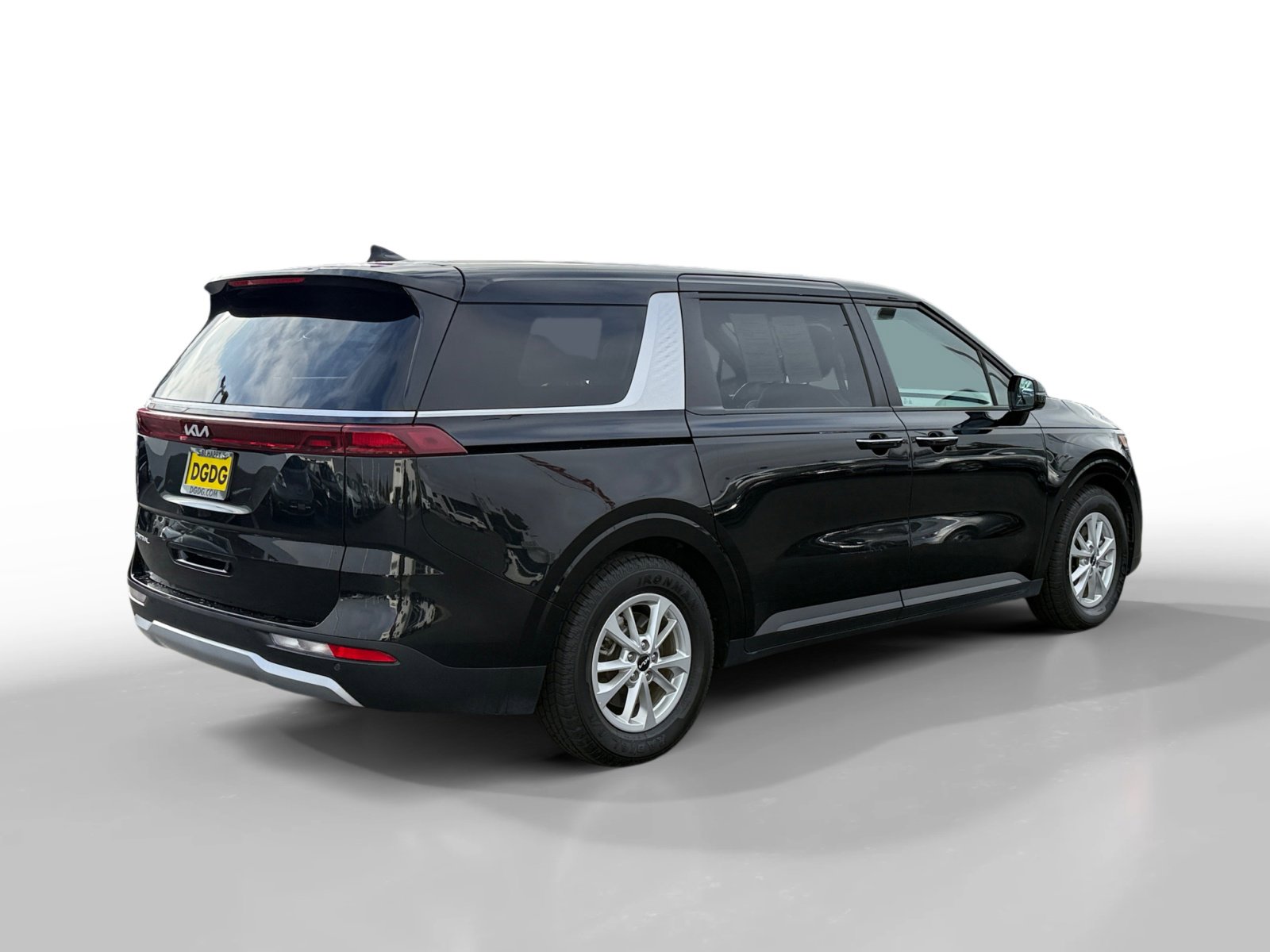 Used 2024 Kia Carnival LX image 5