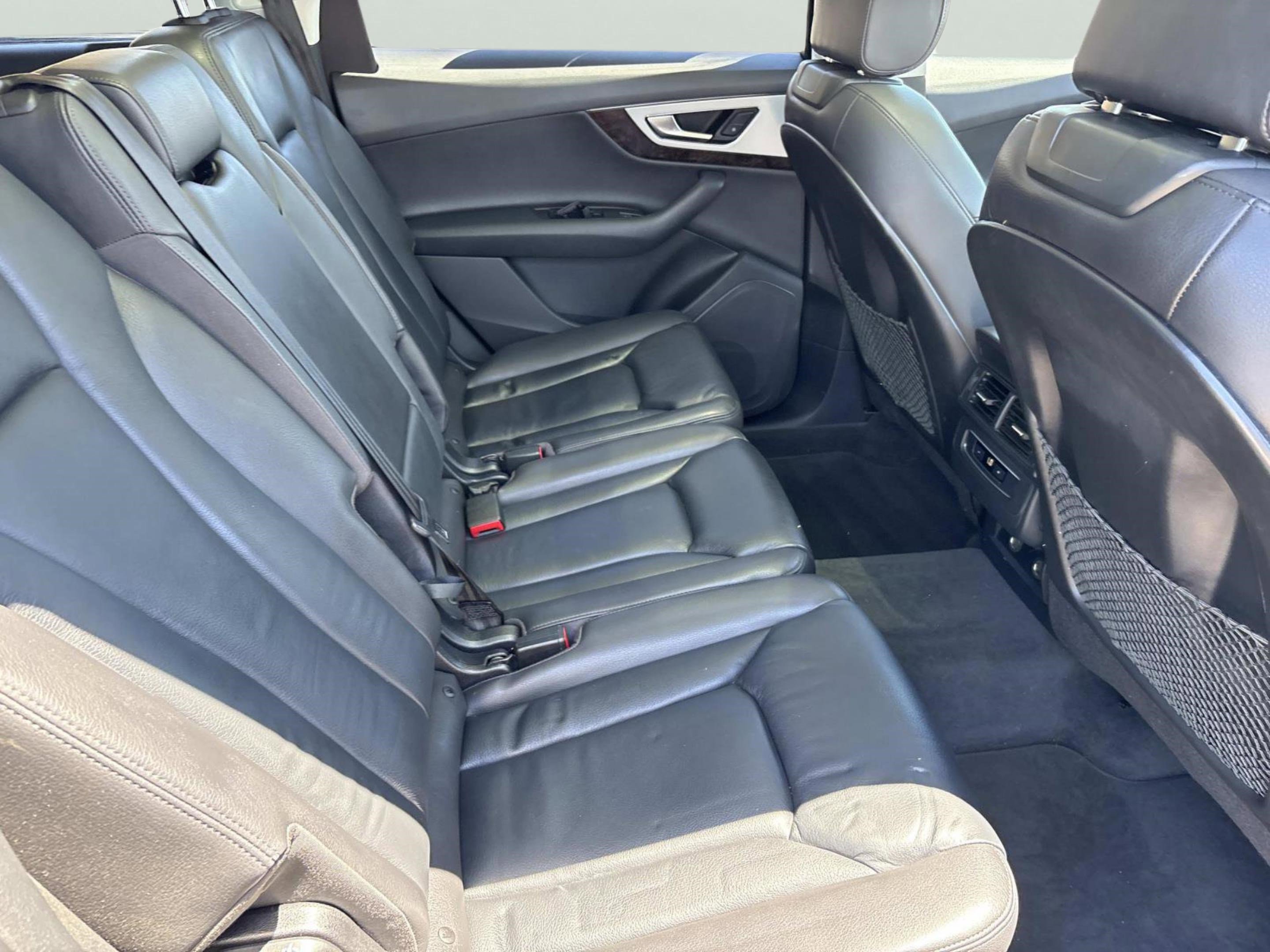 Used 2019 Audi Q7 2.0T Premium w/ Convenience Package AWD/4WD image 18