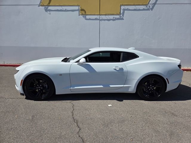 Certified 2021 Chevrolet Camaro LT image 3