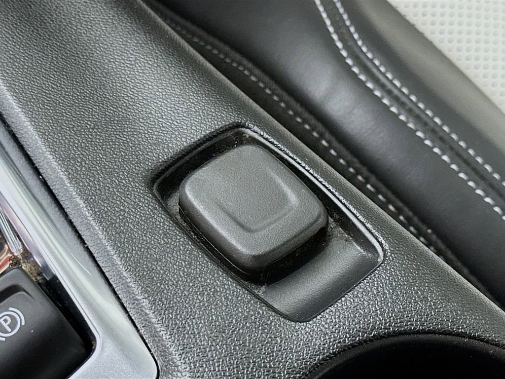 Used 2024 Chevrolet Camaro LT w/ RS Package image 28