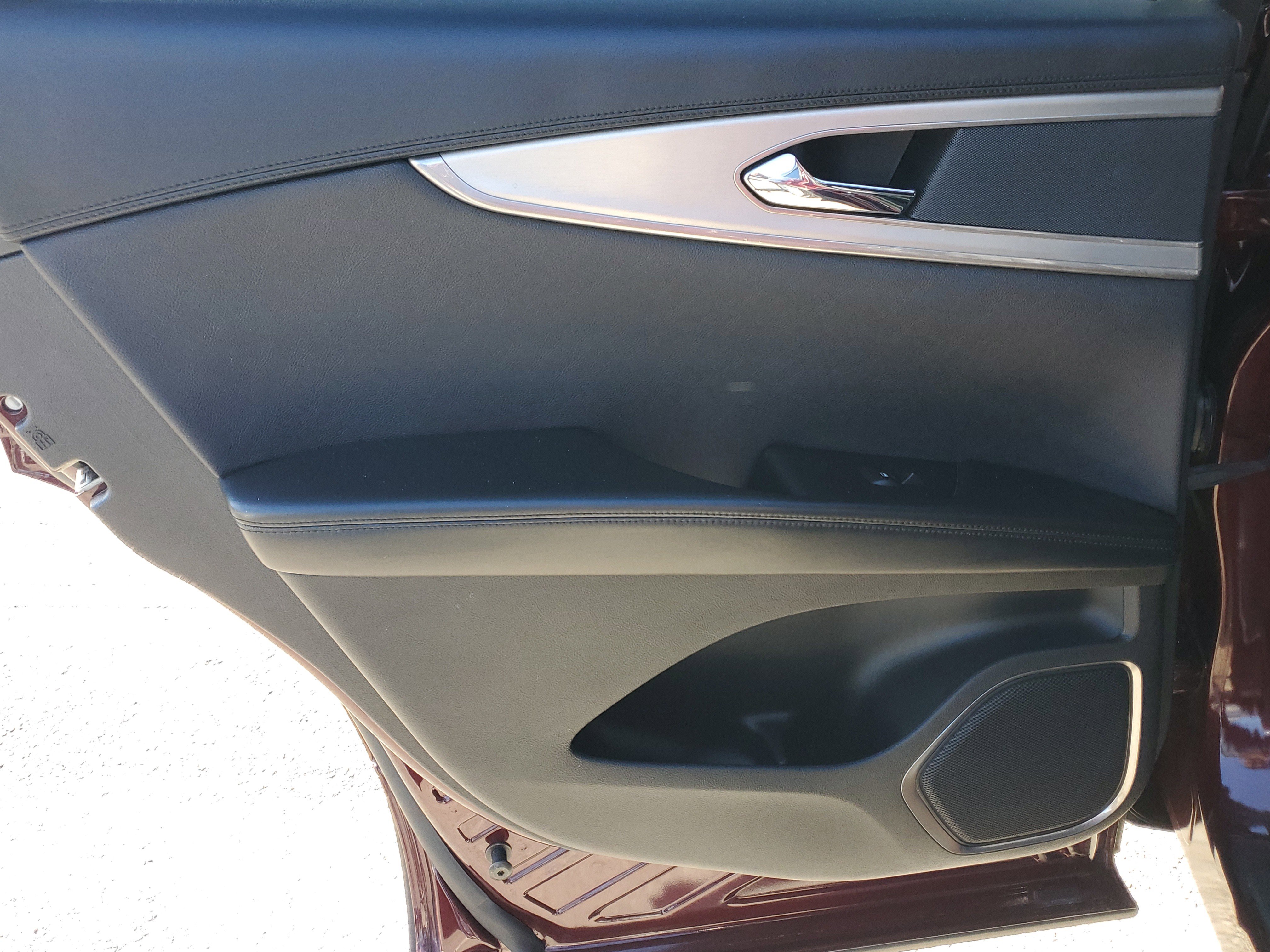 Used 2017 Lincoln MKX Premiere image 8