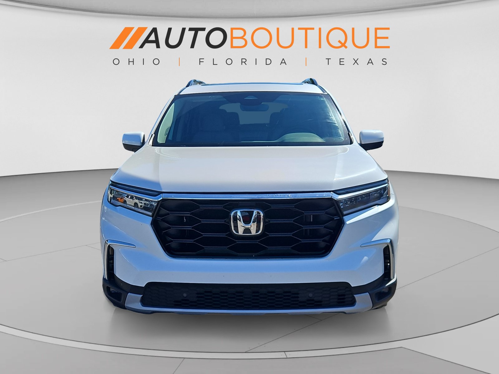 Used 2024 Honda Pilot Touring image 15