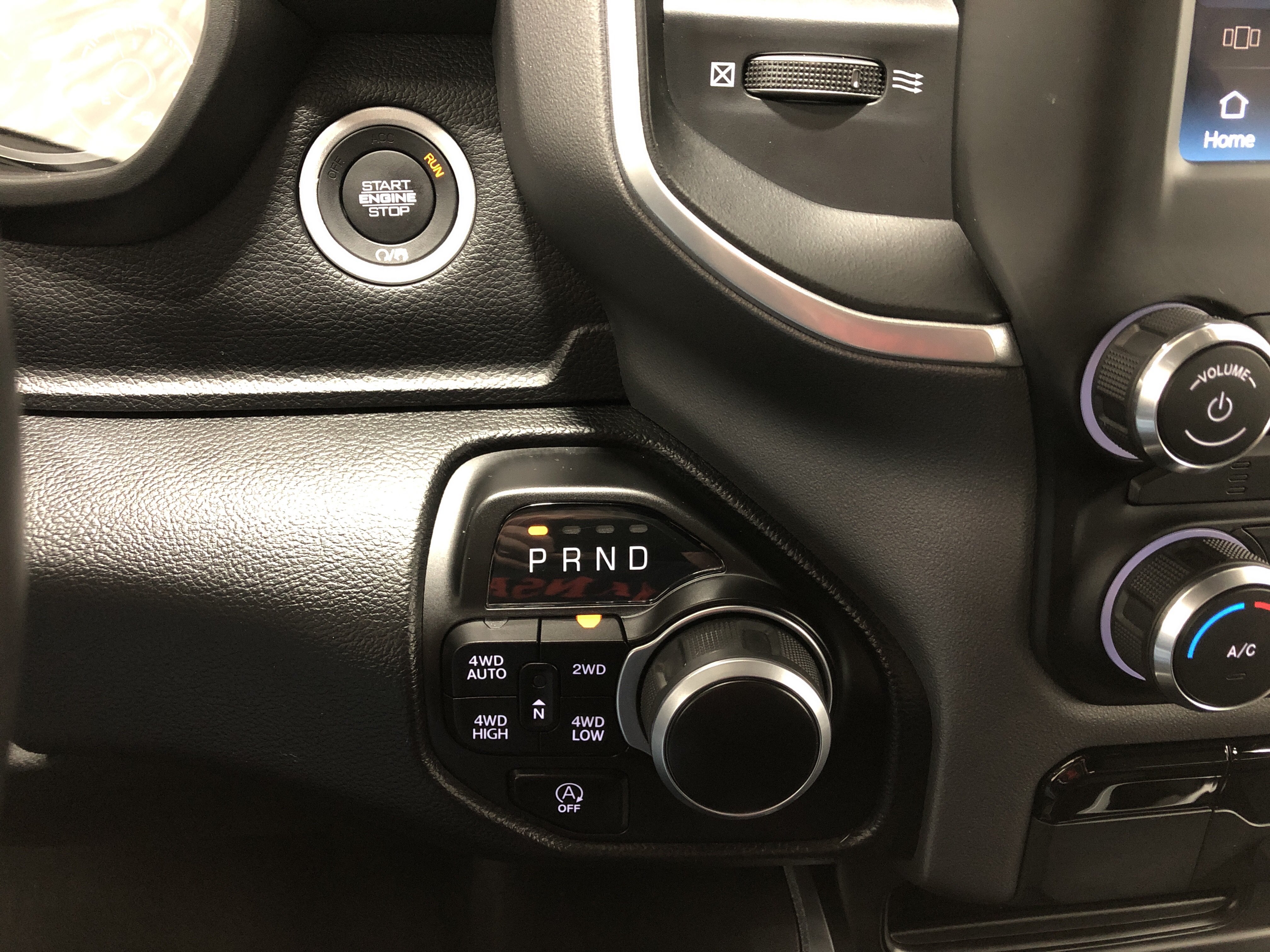 Certified 2022 RAM 1500 Big Horn AWD/4WD image 19