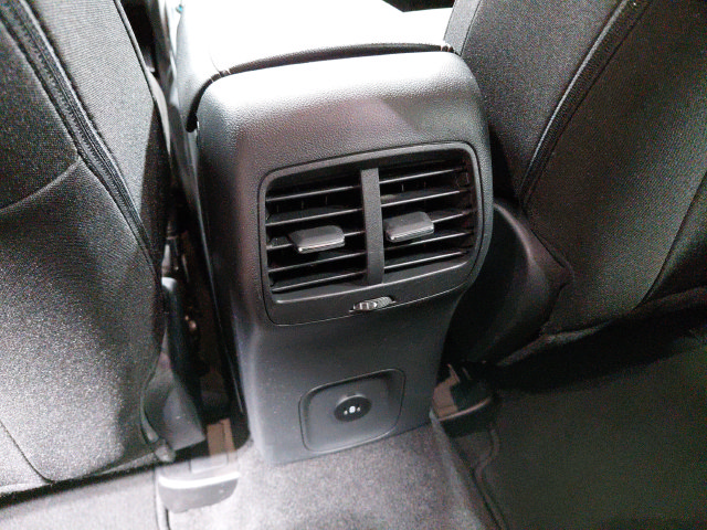 Used 2025 Ford Escape Active AWD/4WD image 18