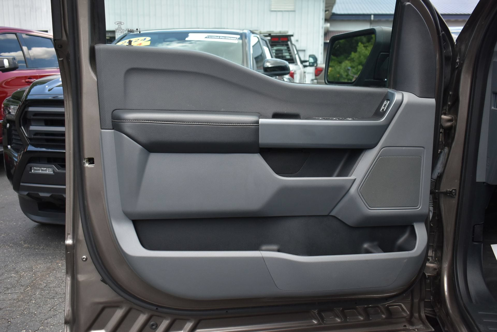 Used 2023 Ford F150 XLT w/ XTR Package AWD/4WD image 12