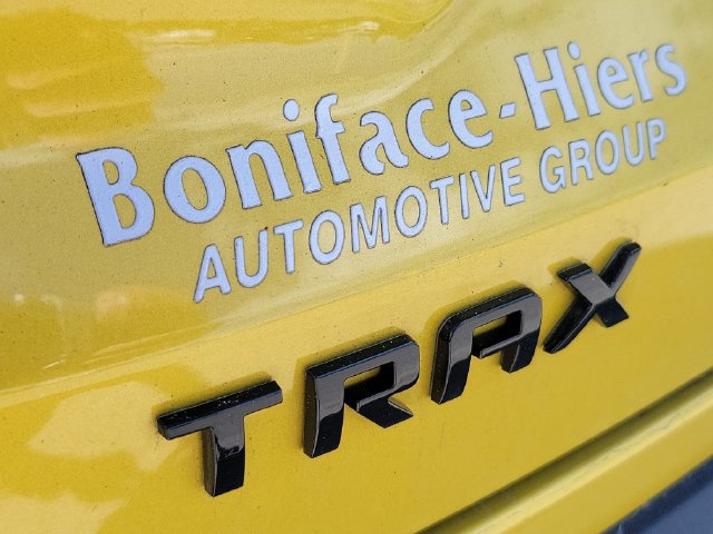 Used 2025 Chevrolet Trax RS FWD image 10