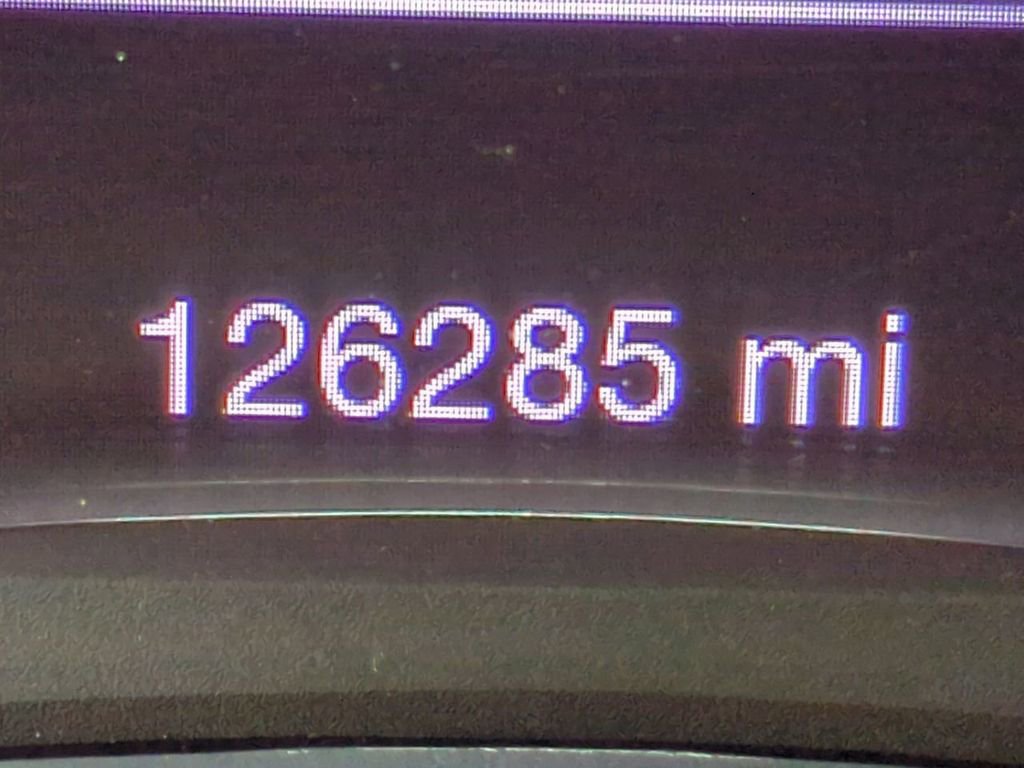 Used 2017 Jeep Grand Cherokee Overland w/ Jeep Active Safety Group image 29