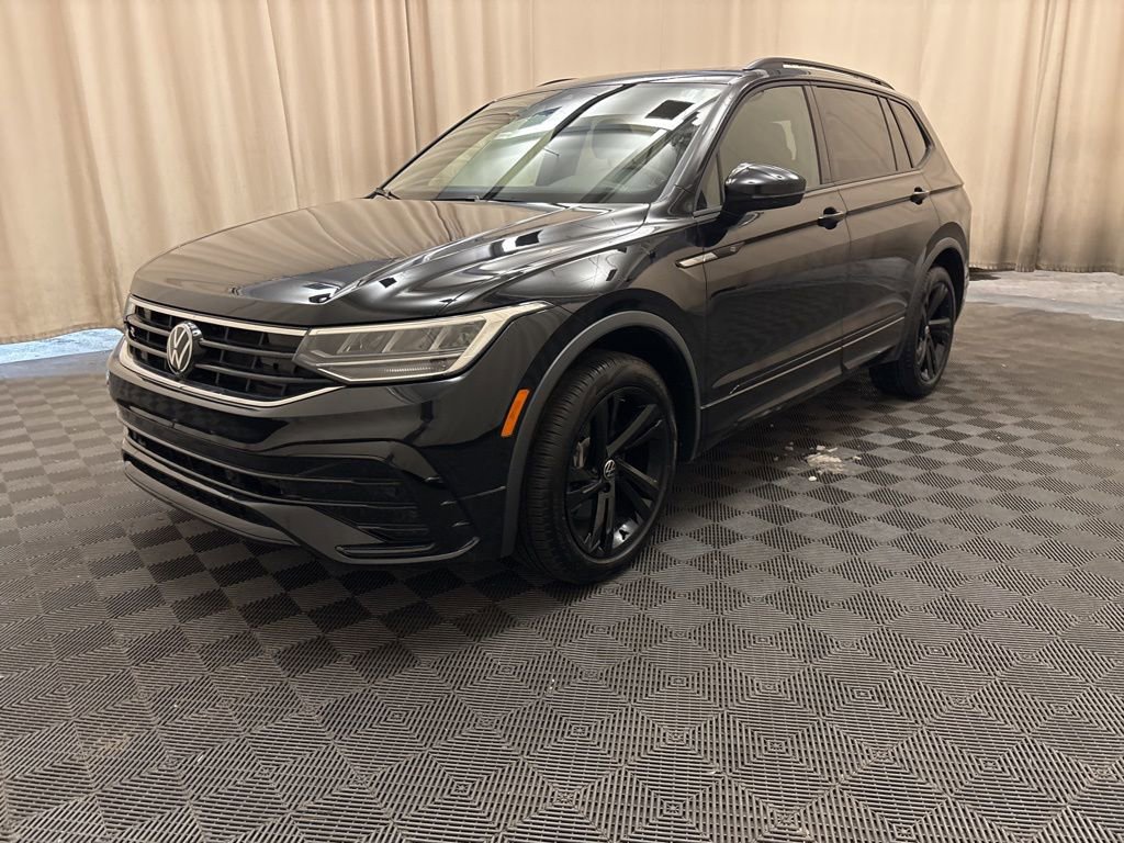 Used 2024 Volkswagen Tiguan SE R-Line