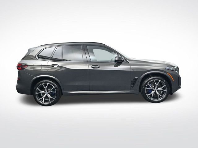 New 2026 BMW X5 xDrive40i w/ M Sport Package image 3