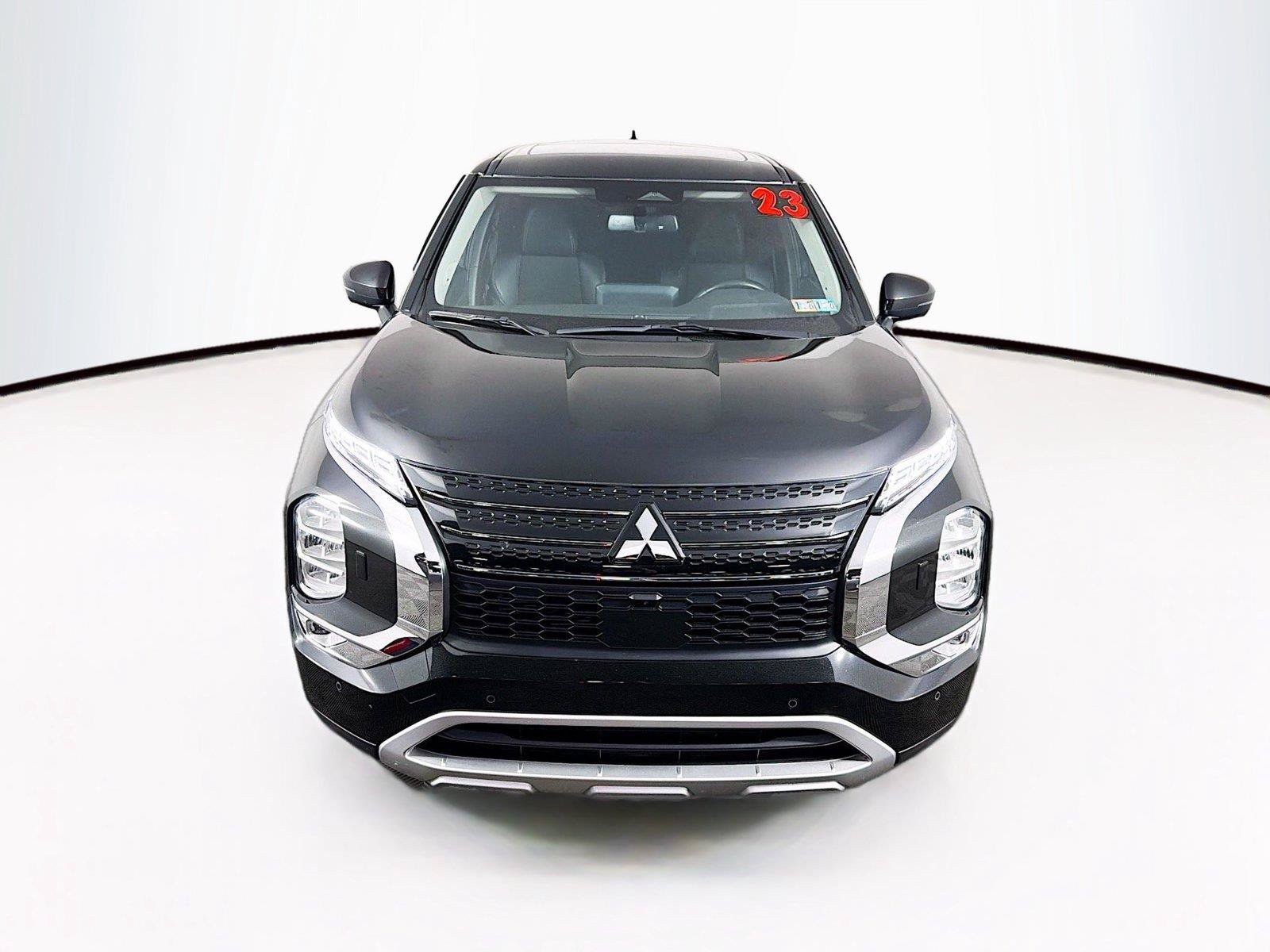 Used 2023 Mitsubishi Outlander SE AWD/4WD image 13