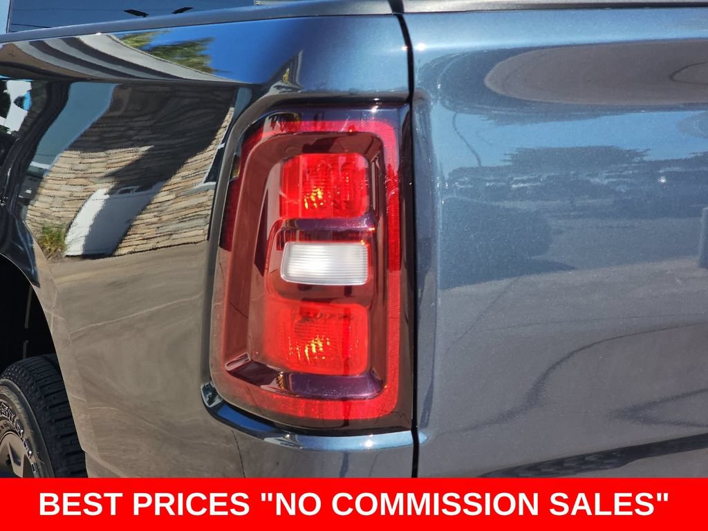 New 2026 RAM 1500 Express AWD/4WD image 40