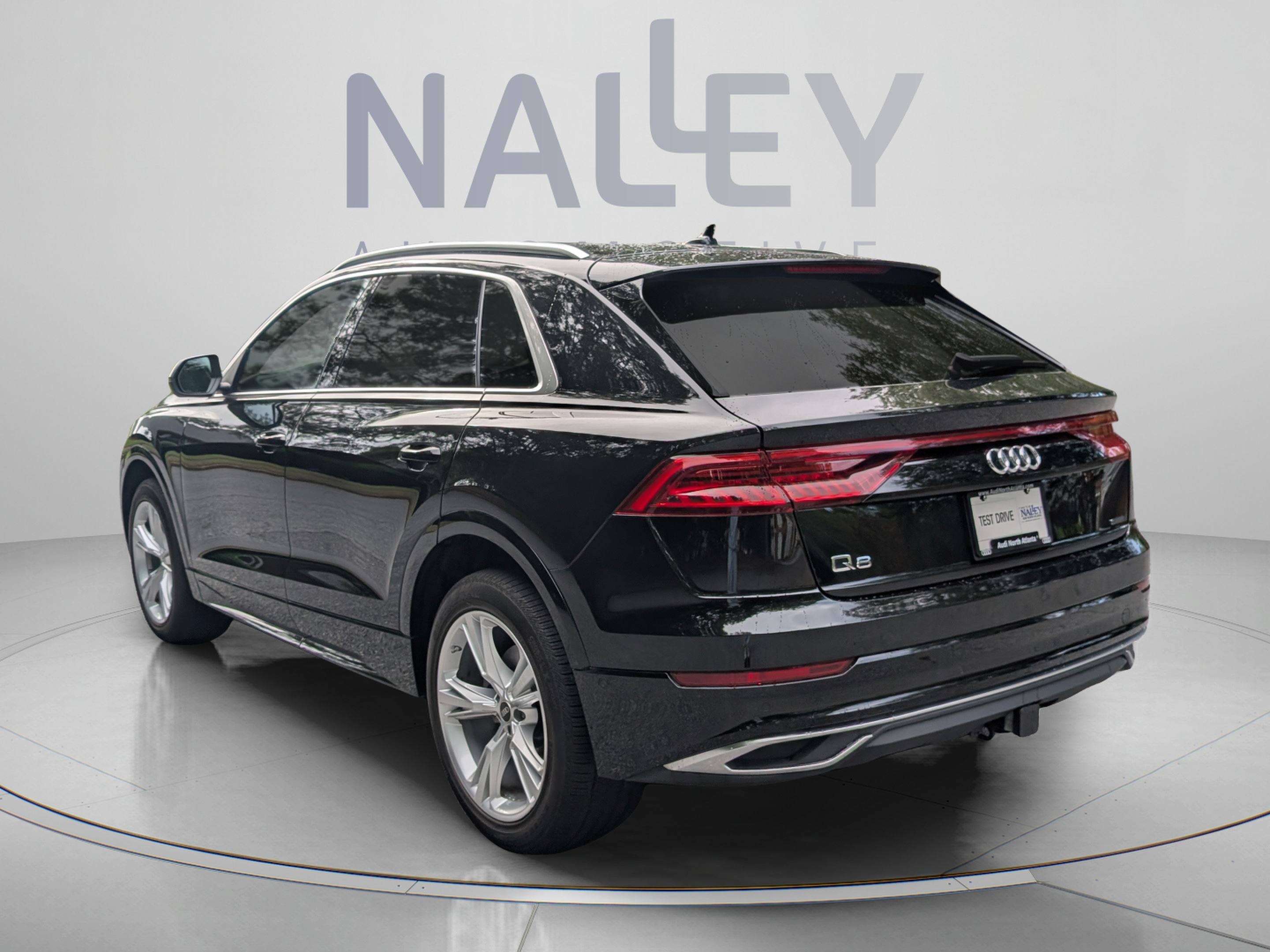 Used 2023 Audi Q8 Premium Plus w/ Premium Plus Package AWD/4WD image 3