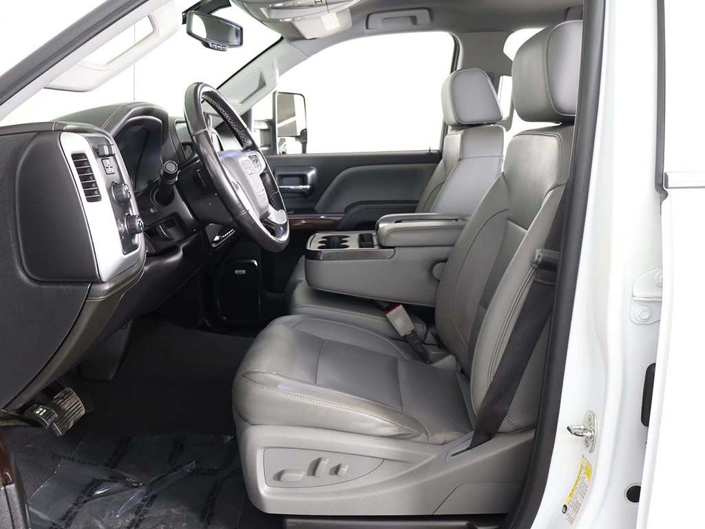 Used 2019 GMC Sierra 2500 SLT w/ Duramax Plus Package AWD/4WD image 29