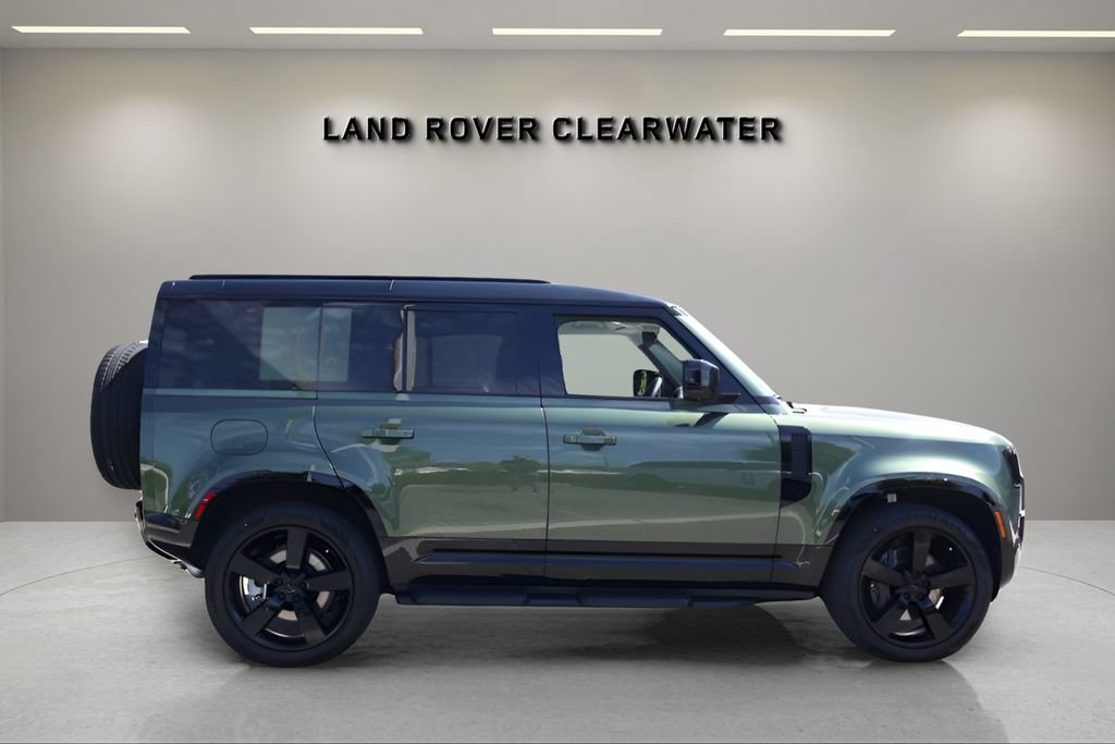 New 2026 Land Rover Defender 110 X-Dynamic SE AWD/4WD image 6