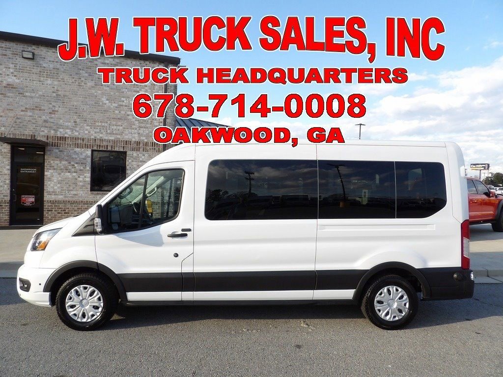 Used 2024 Ford Transit 350 XLT image 2