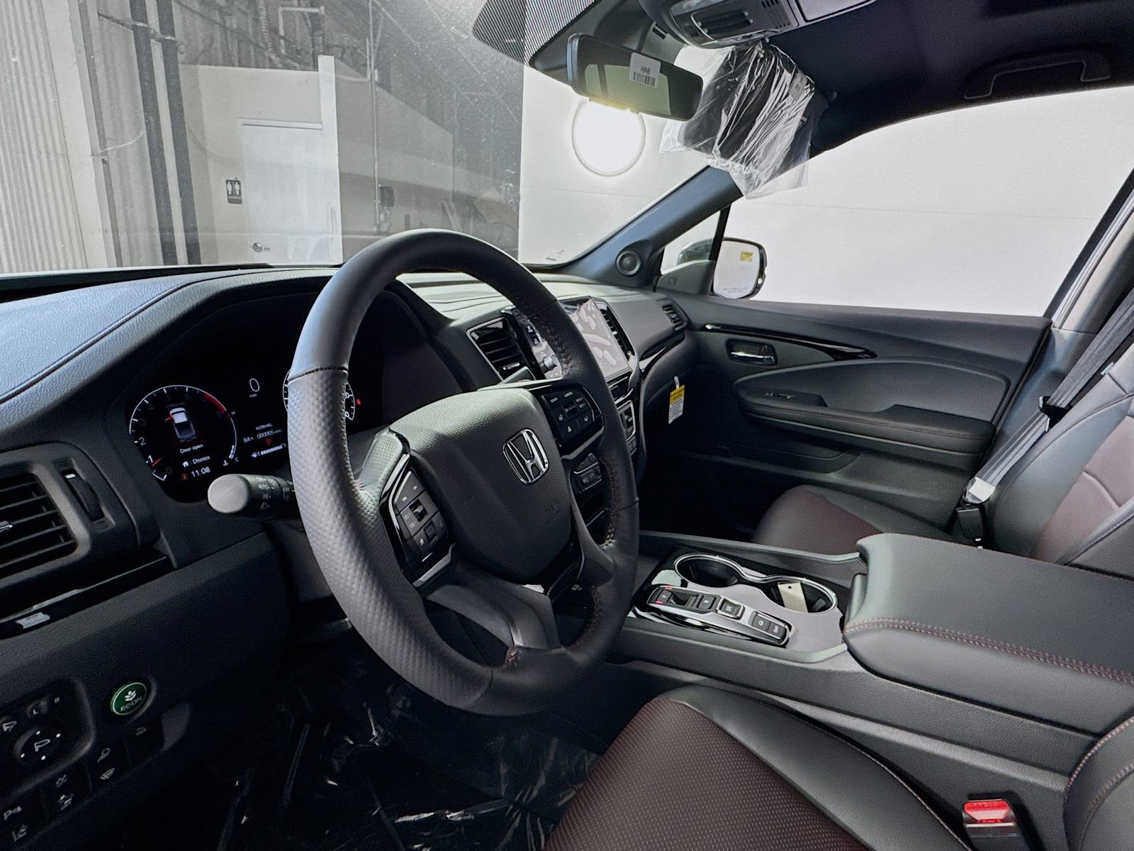 Used 2025 Honda Ridgeline Black Edition image 7