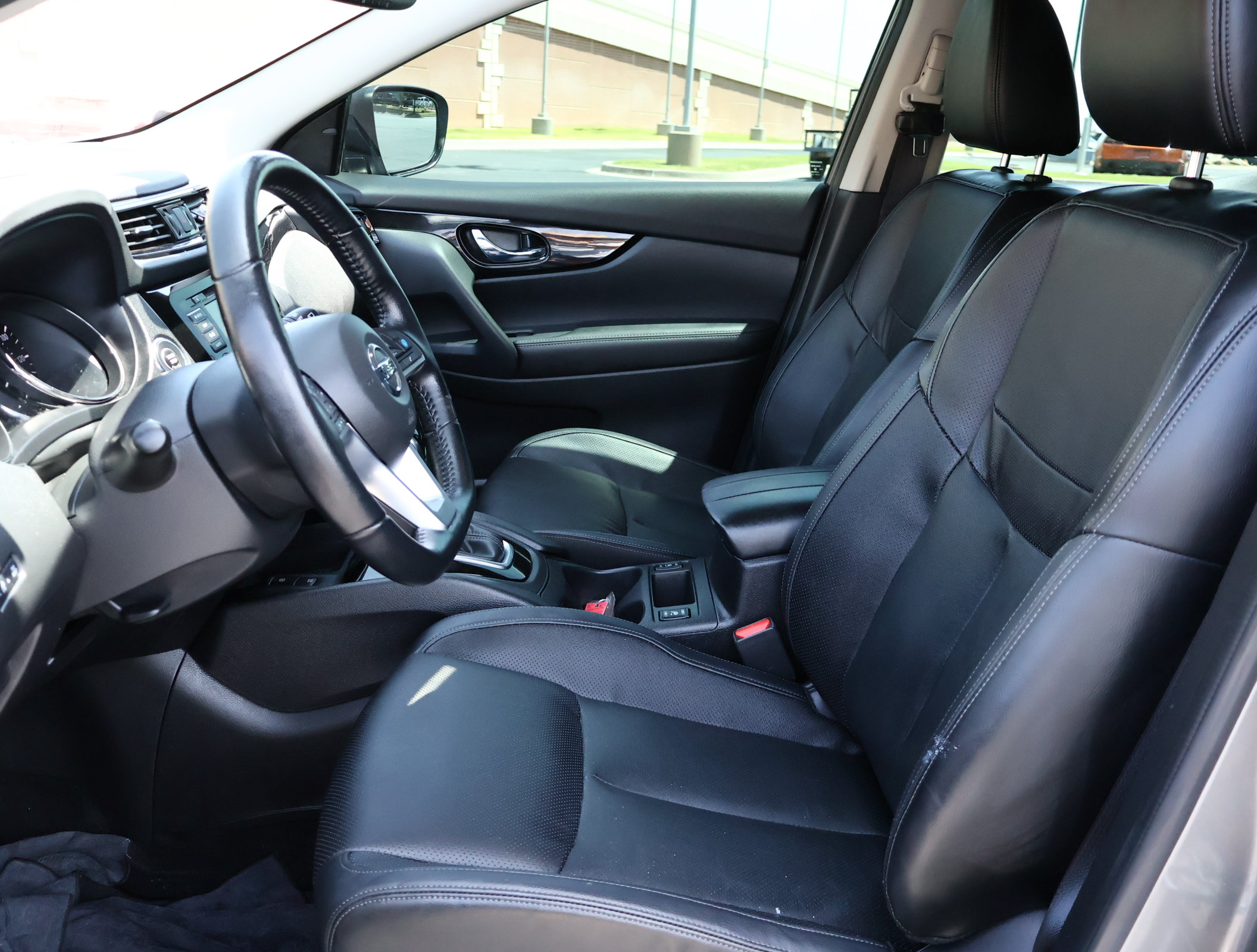 Used 2022 Nissan Rogue Sport SL w/ Premium Package AWD/4WD image 11