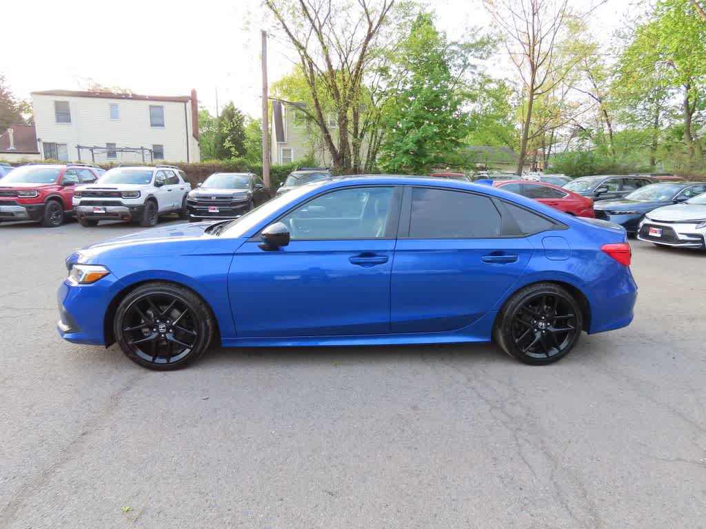 Used 2023 Honda Civic Sport image 3