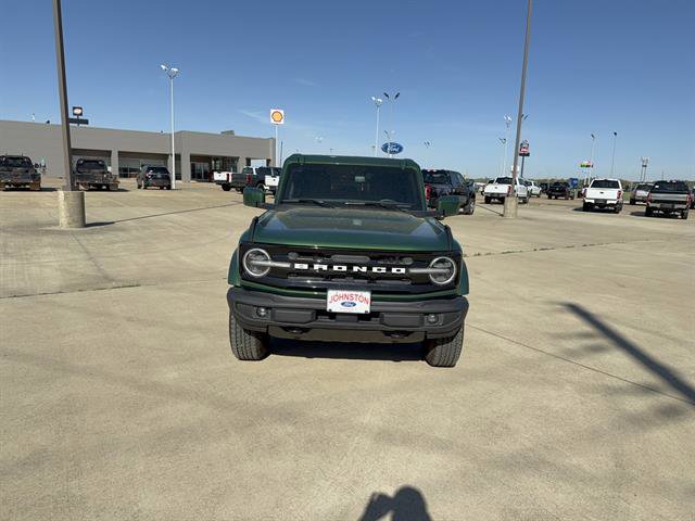Used 2025 Ford Bronco Outer Banks image 3