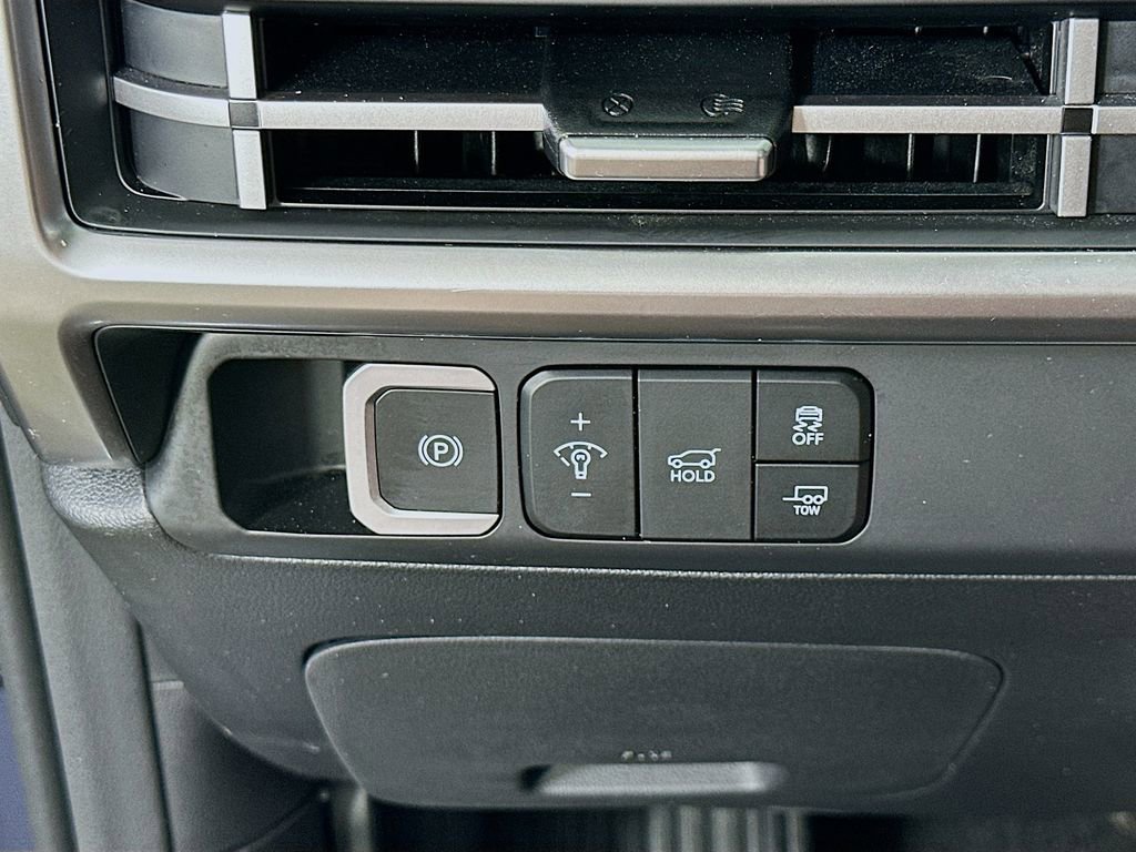 Used 2025 Hyundai Santa Fe XRT AWD/4WD image 22