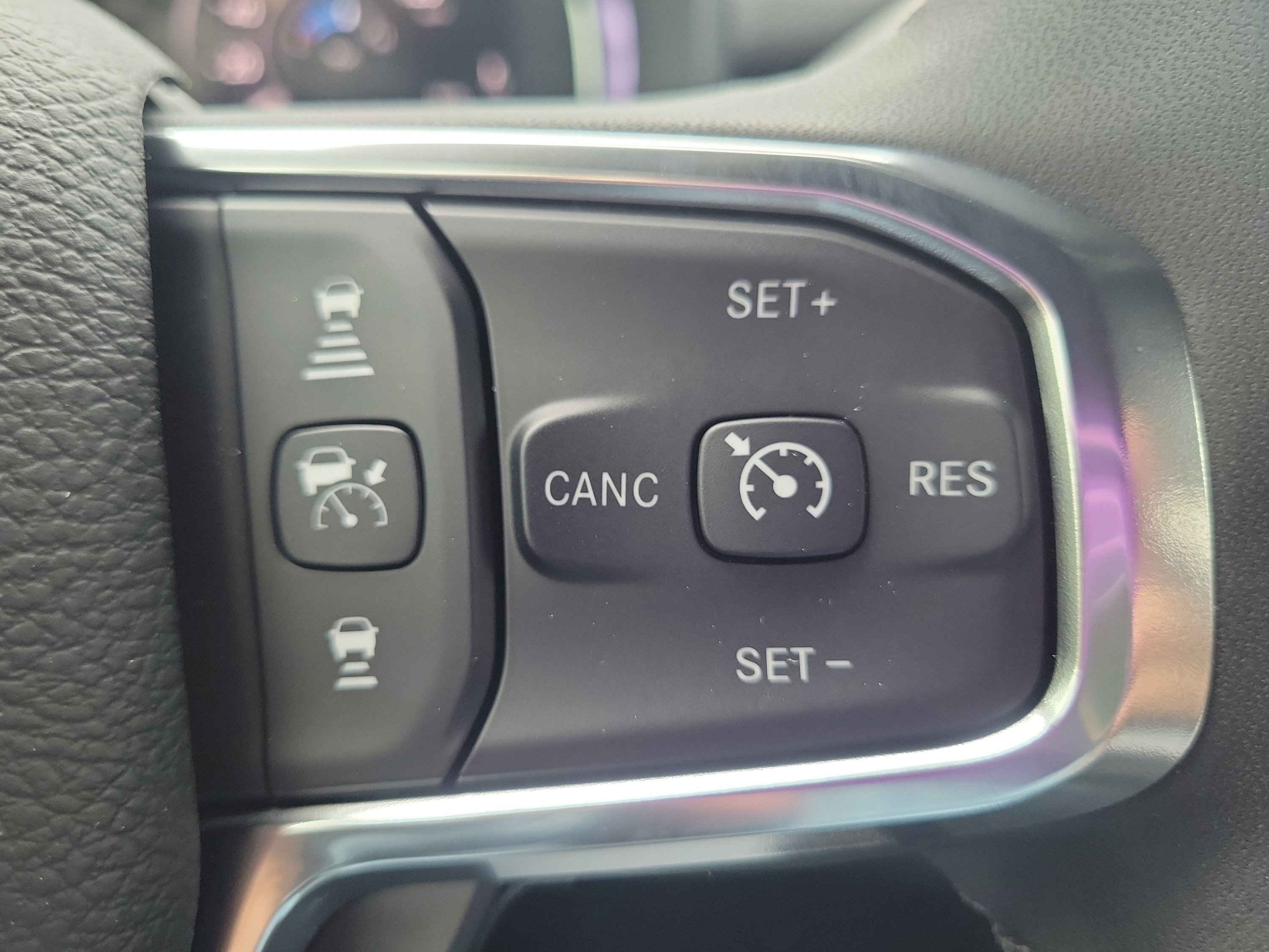 New 2026 RAM 2500 Laramie AWD/4WD image 29