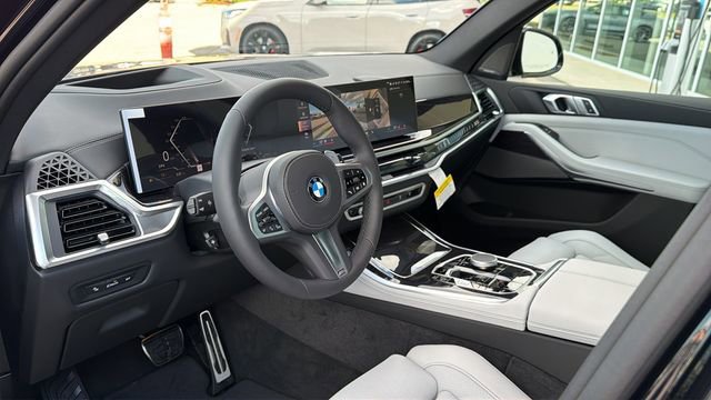New 2026 BMW X5 sDrive40i w/ M Sport Package image 13