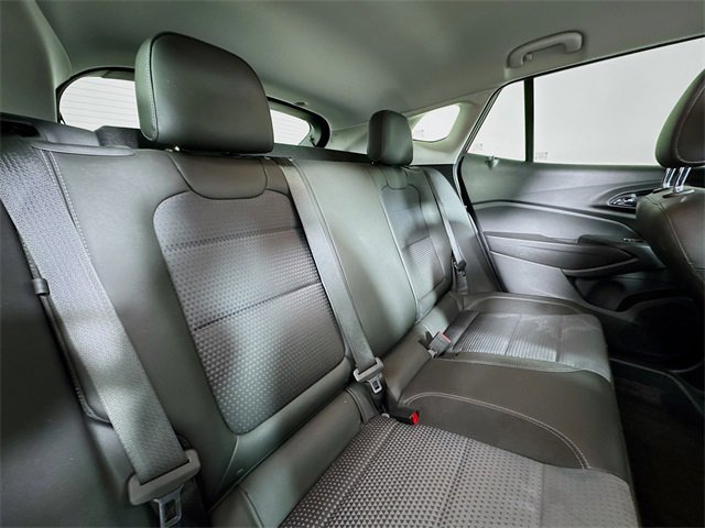 Used 2025 Chevrolet Trax LT image 25