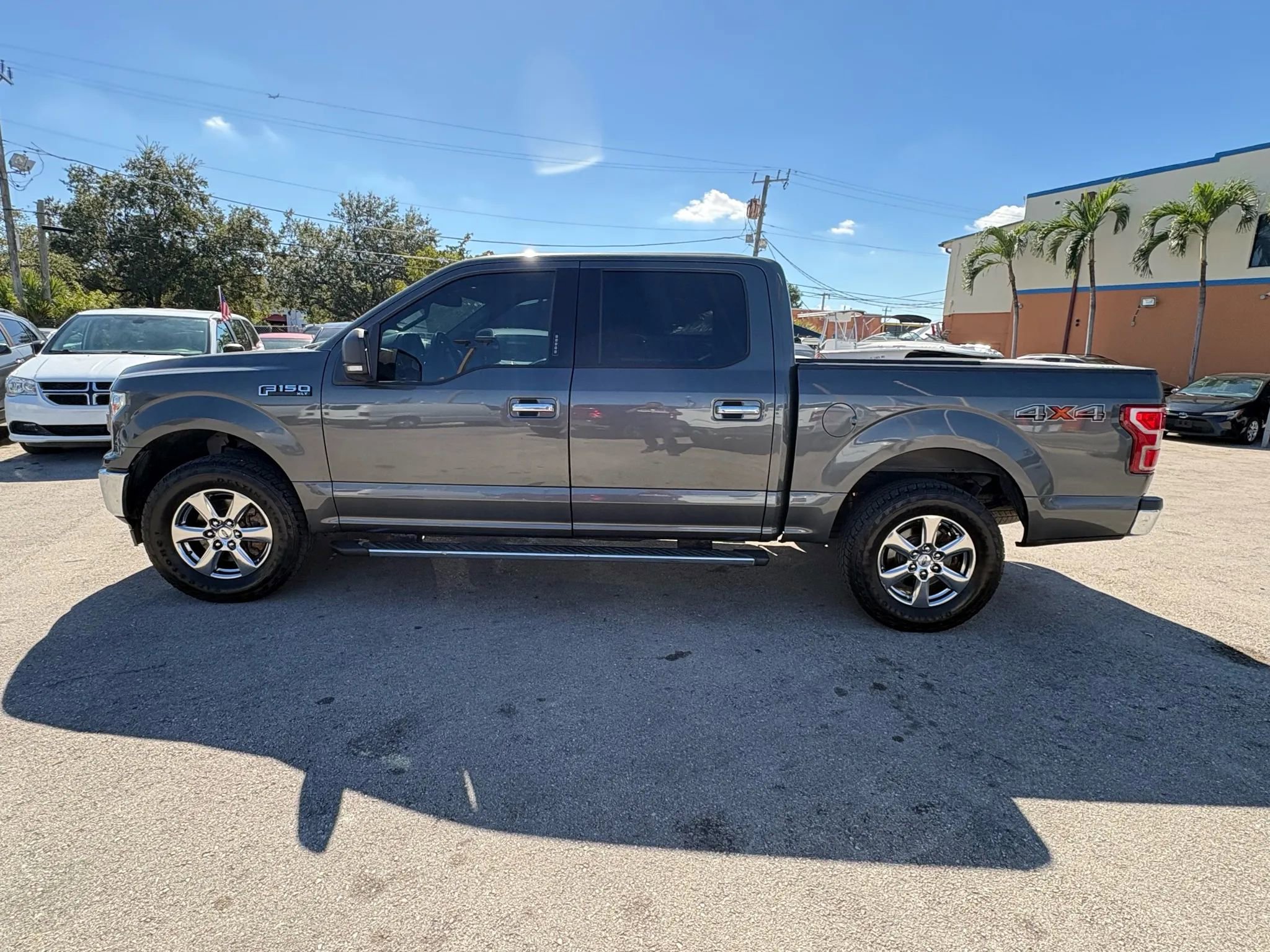 Used 2018 Ford F150 XLT w/ Equipment Group 302A Luxury AWD/4WD image 10