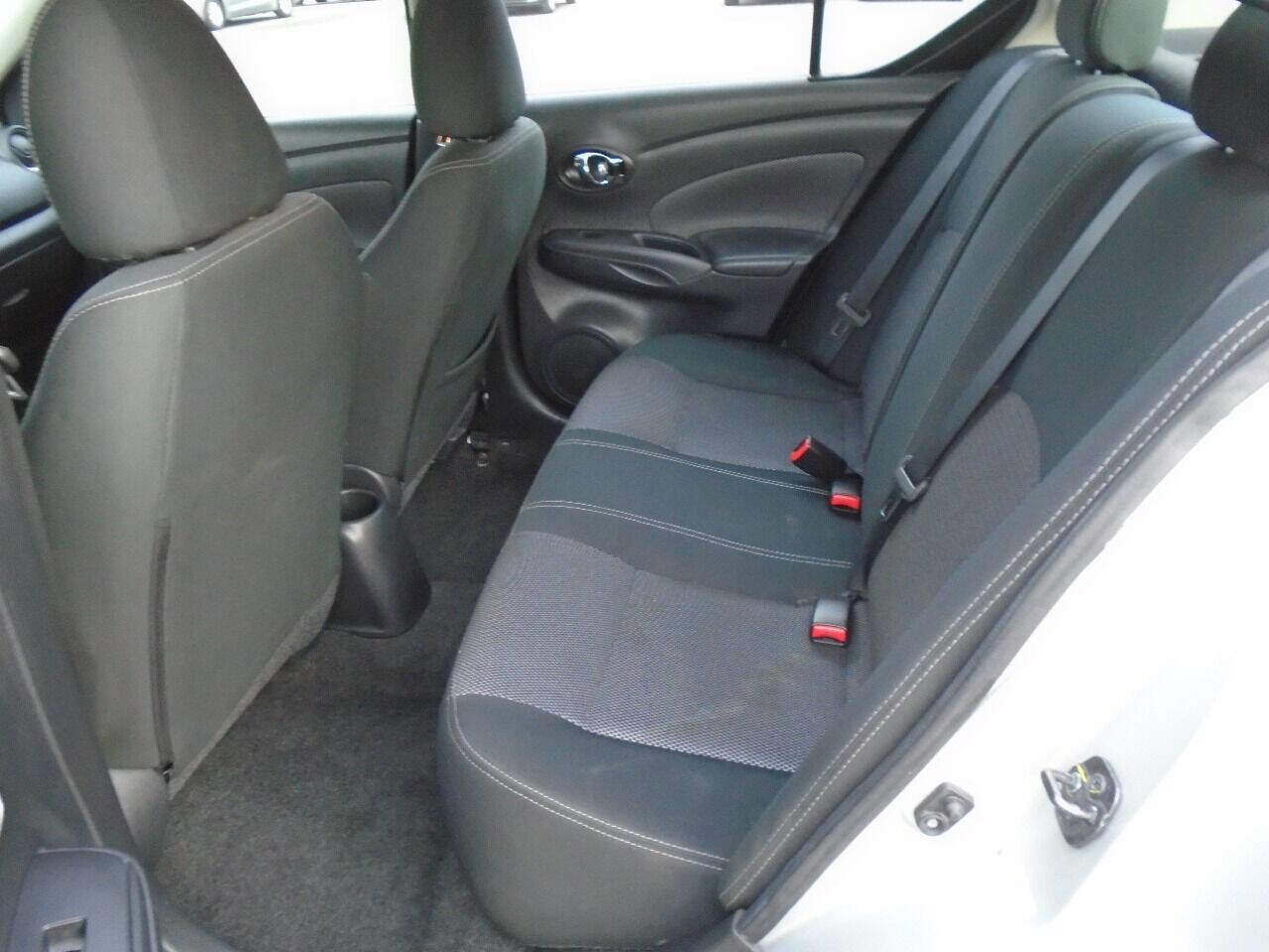 Used 2019 Nissan Versa SV image 7