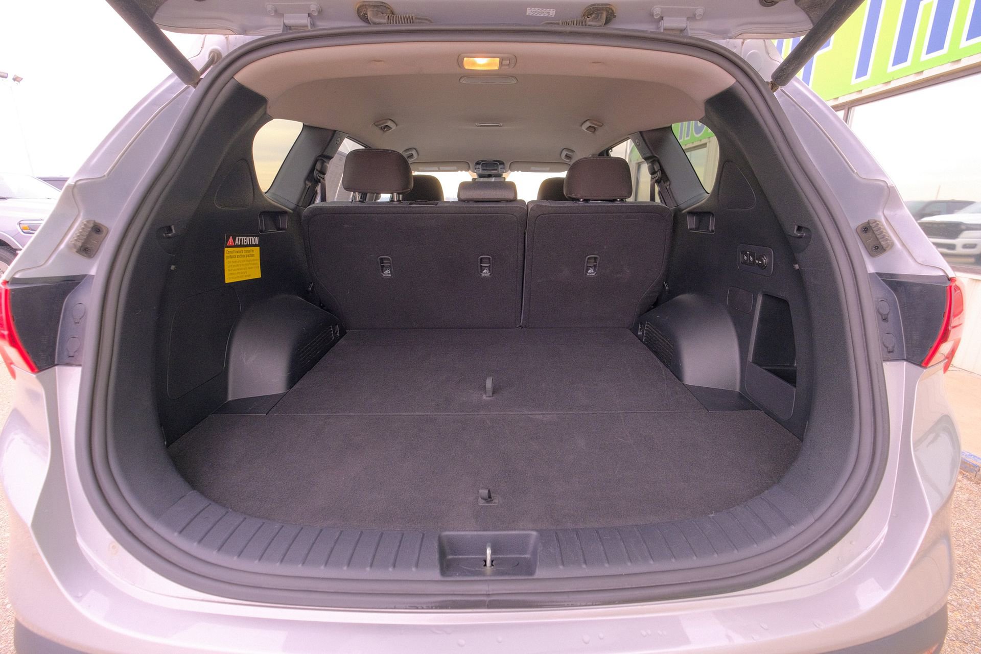 Used 2023 Hyundai Santa Fe SEL Convenience image 22