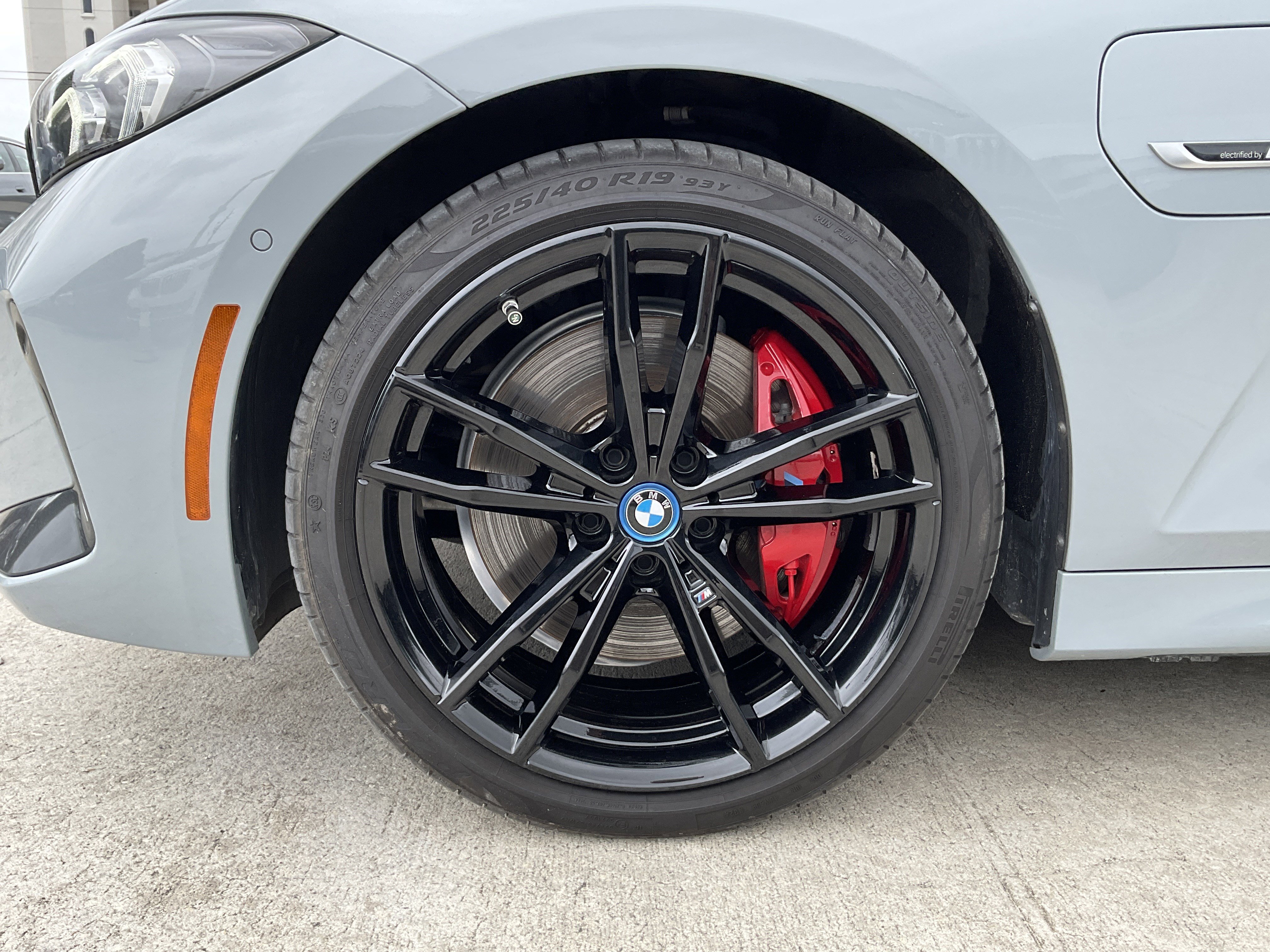 Certified 2023 BMW 330e w/ M Sport Package image 7