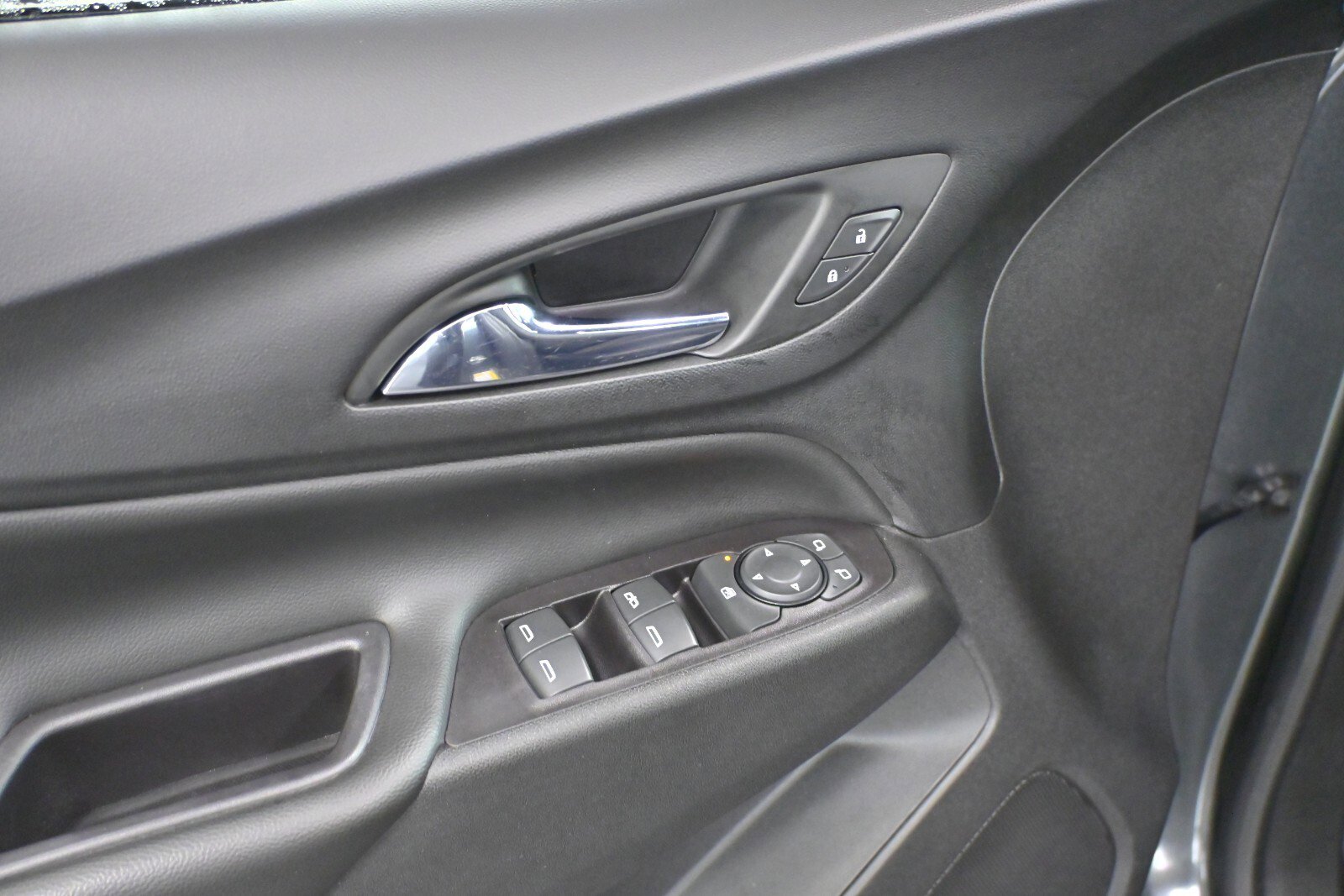 Used 2019 Chevrolet Equinox LT image 13