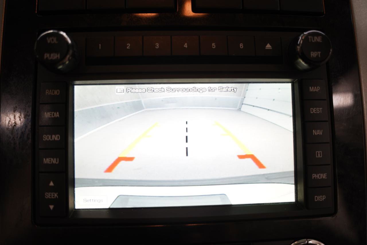 Used 2013 Ford Expedition Limited RWD image 21