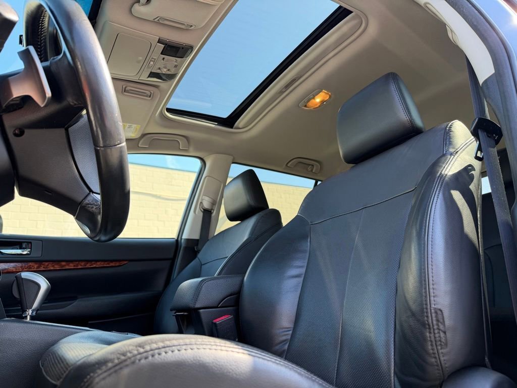 Used 2012 Subaru Outback 2.5i Limited w/ Moonroof Pkg AWD/4WD image 9