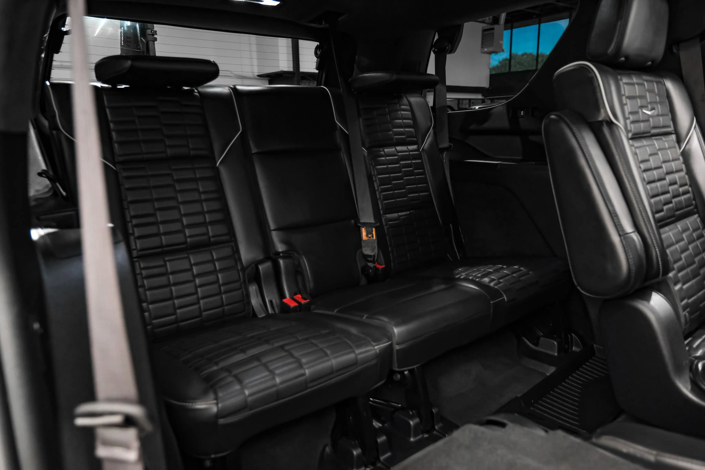 Used 2021 Cadillac Escalade Sport Platinum AWD/4WD image 38