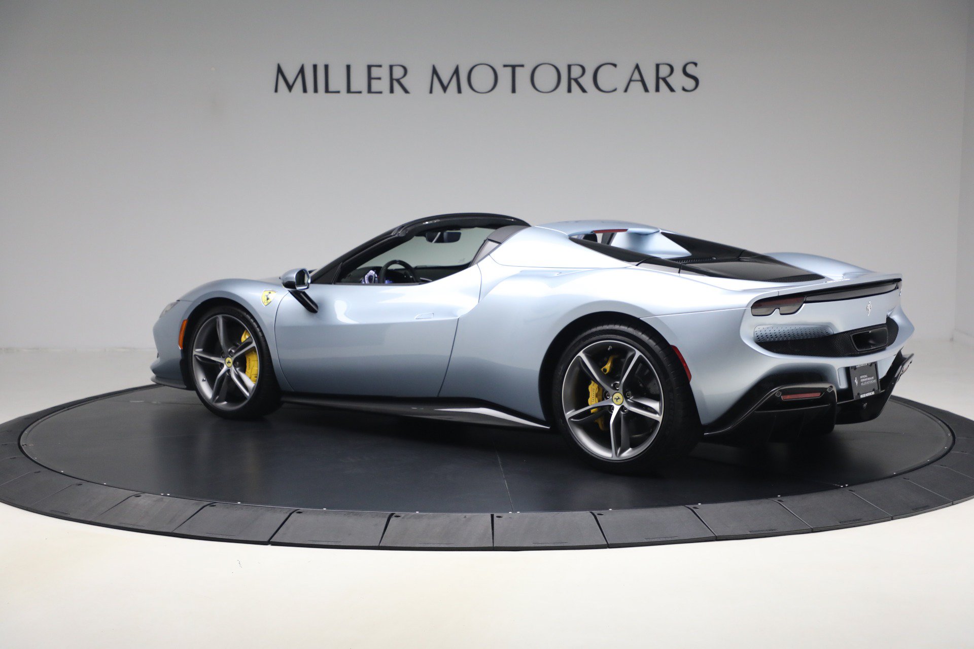Certified 2026 Ferrari 296 GTS RWD image 4