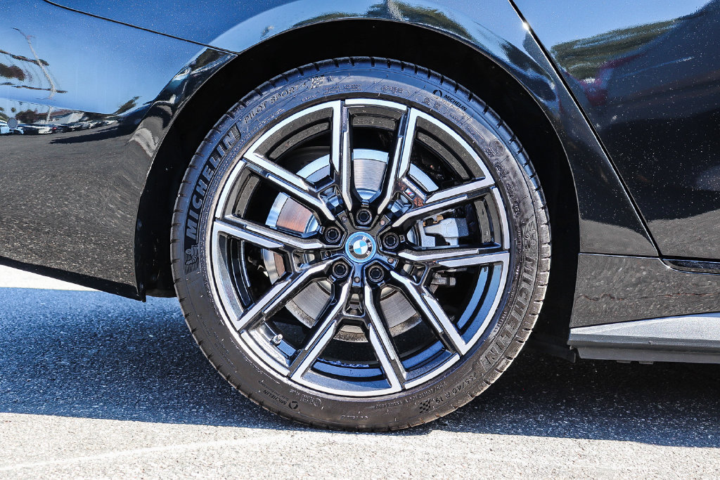 Certified 2023 BMW i4 eDrive40 w/ M Sport Package RWD image 8