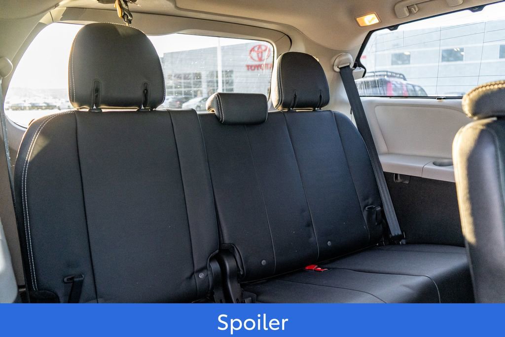 Used 2016 Toyota Sienna SE Premium image 14