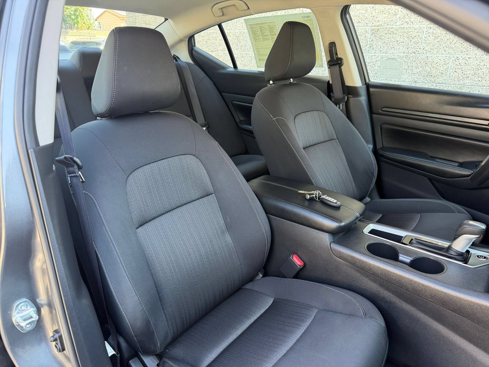 Used 2025 Nissan Altima 2.5 SV FWD image 35