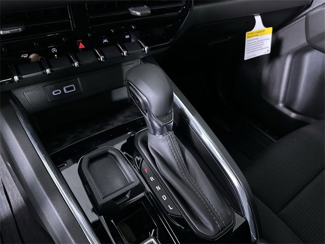 New 2026 GMC Canyon Elevation w/ Convenience Package image 16