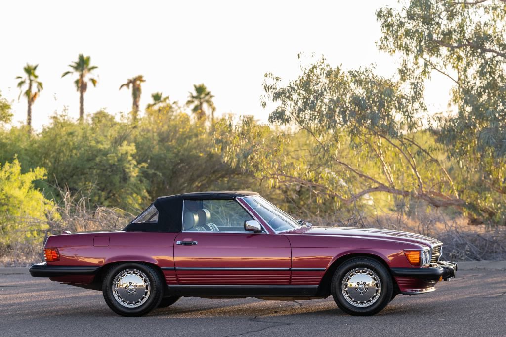 Used 1989 Mercedes-Benz 560 SL image 17