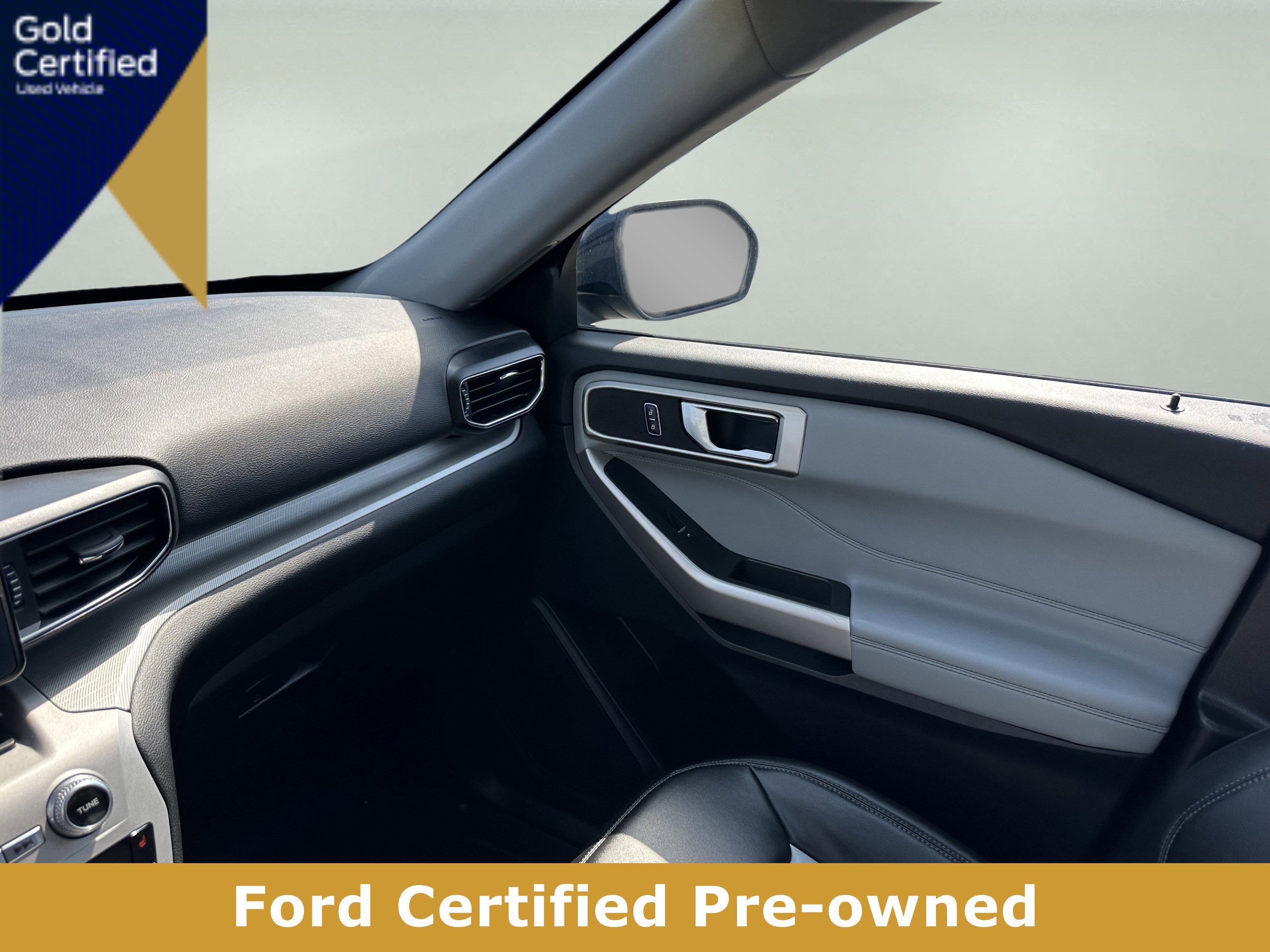 Used 2023 Ford Explorer XLT w/ Equipment Group 202A image 17