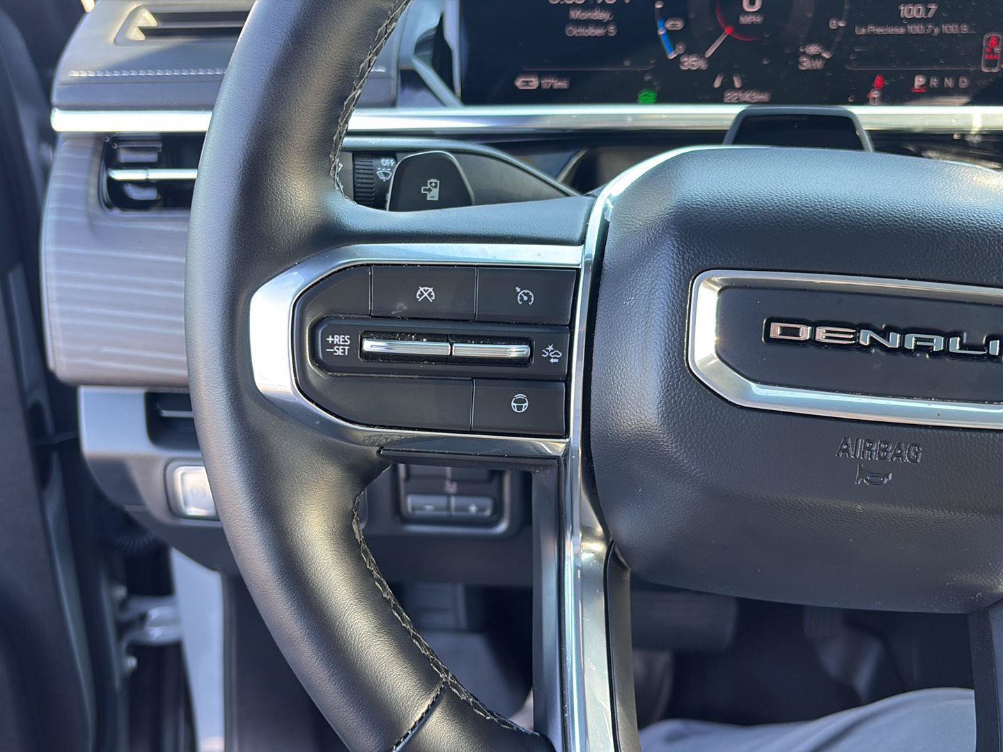 Used 2026 GMC Sierra EV Denali AWD/4WD image 21
