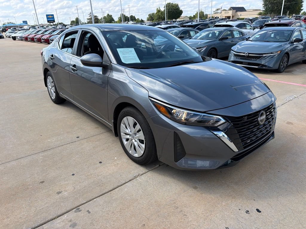 Used 2025 Nissan Sentra S FWD image 7
