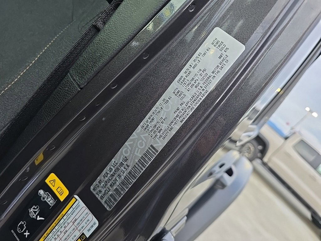 Used 2024 Jeep Wrangler Willys image 34