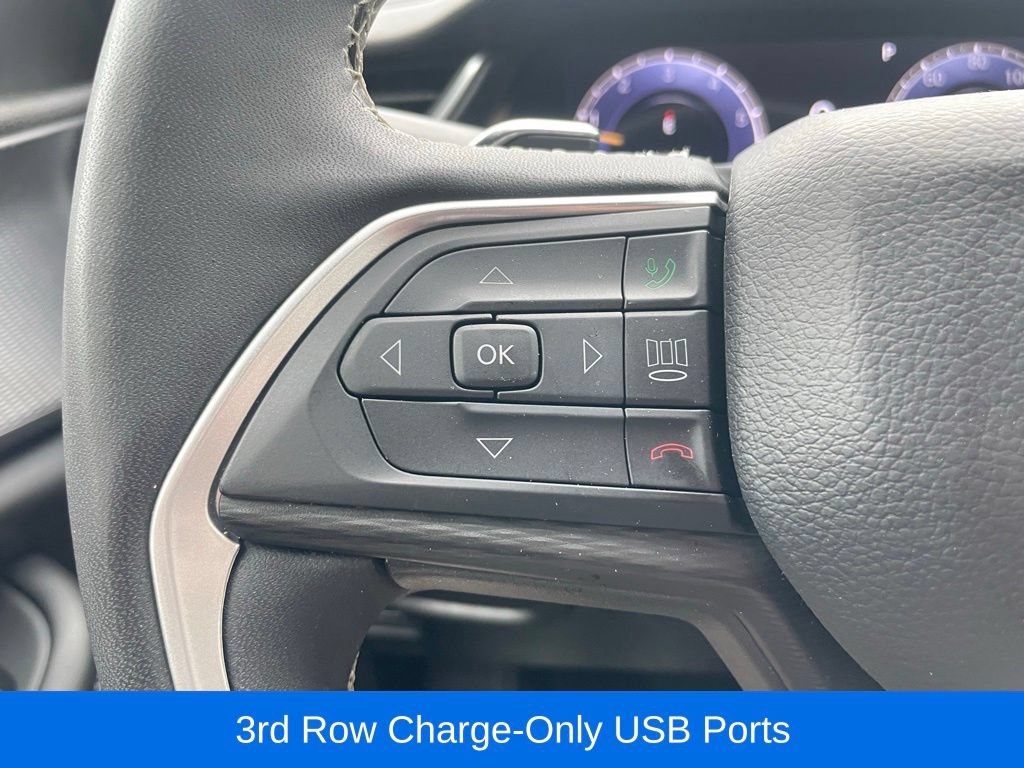 Used 2025 Jeep Grand Cherokee L Altitude AWD/4WD image 24