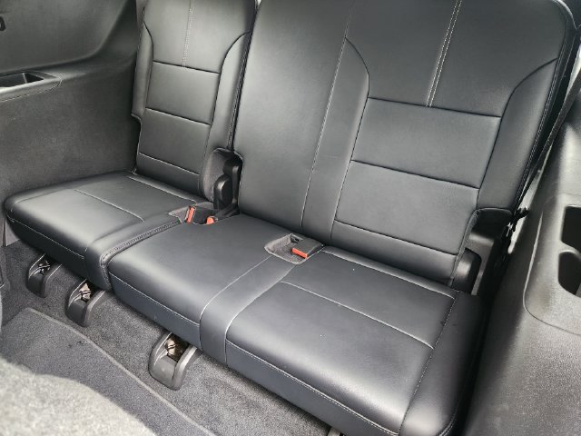 Used 2026 GMC Acadia Elevation w/ Elevation Premium Package FWD image 32