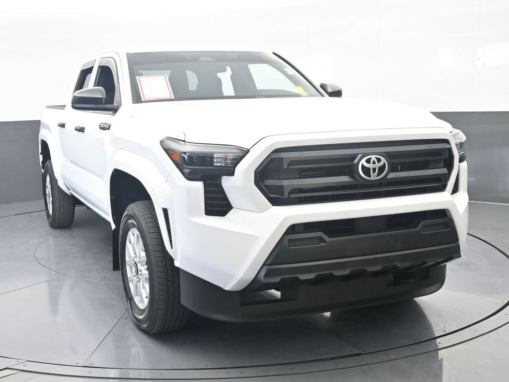Used 2024 Toyota Tacoma SR AWD/4WD image 9